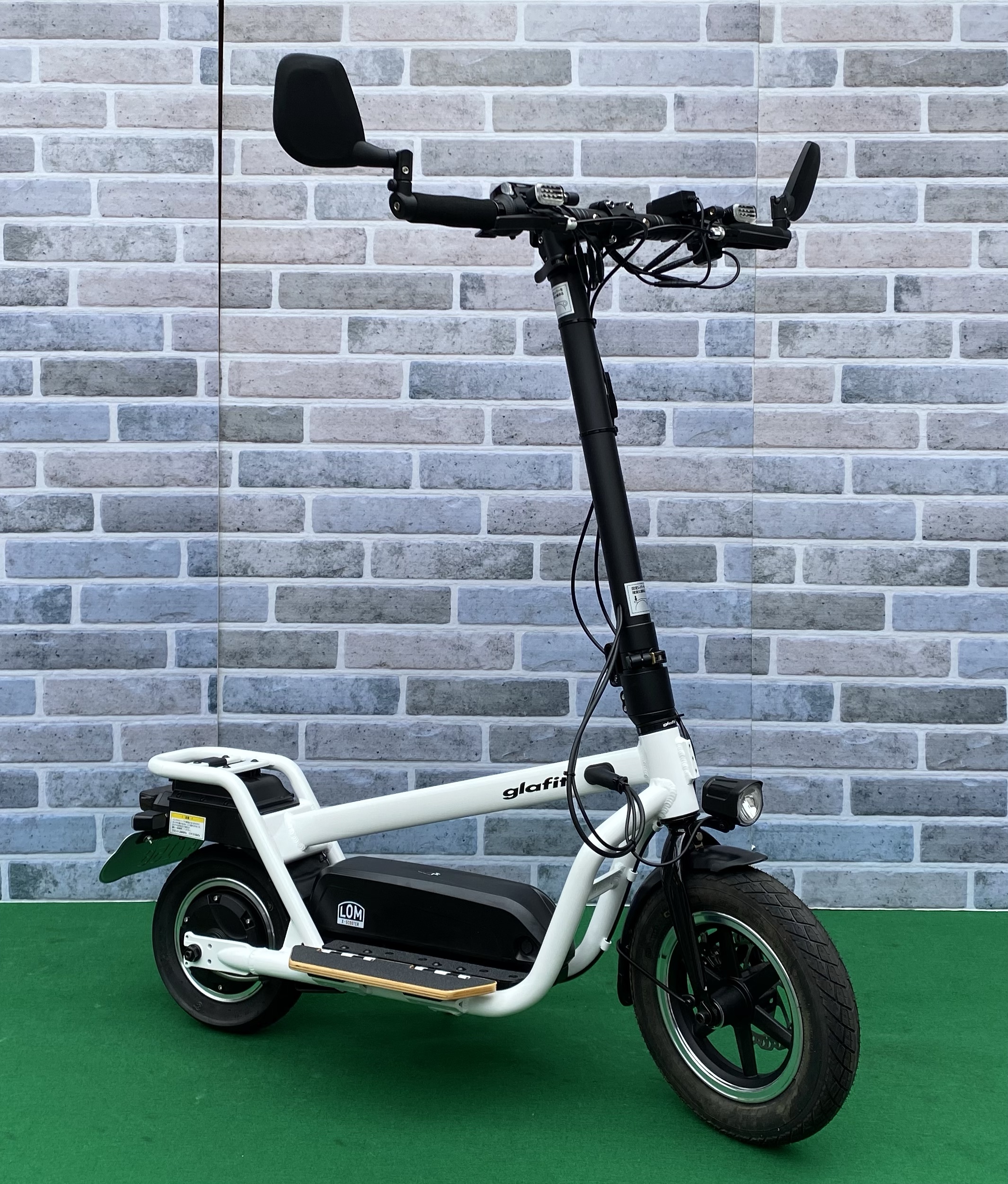 glafit X-scooter LOM ホワイト 直接手渡し可 大阪 | nate-hospital.com